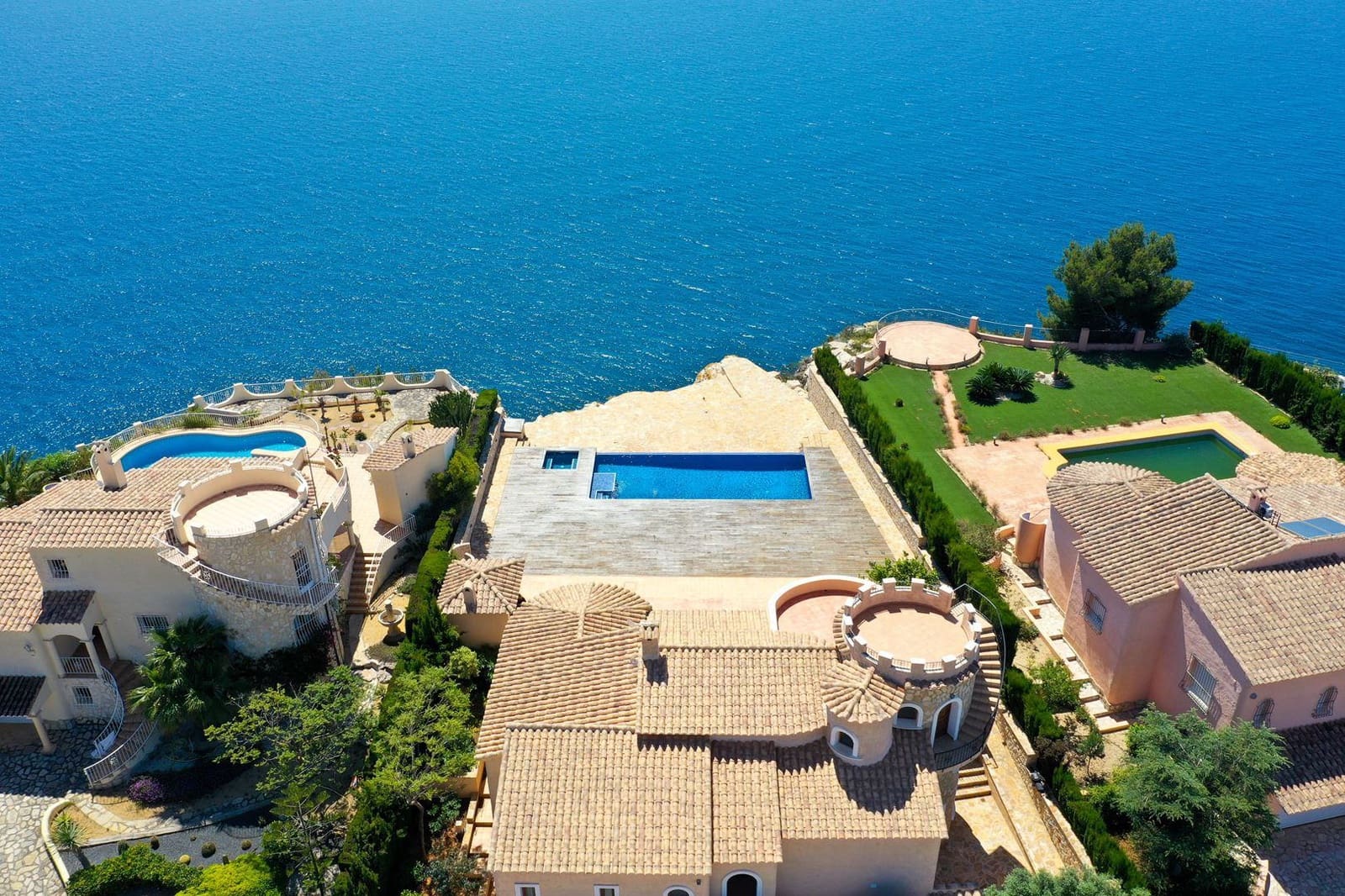 4 soveværelse Villa til salg i Benitachell / Benitatxell med swimmingpool garage - € 1.750.000 (Ref: 5926689)