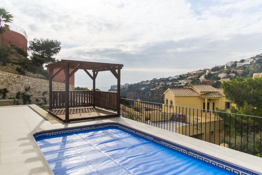 4 sovrum Villa till salu i Benitachell / Benitatxell med pool garage - 749 000 € (Ref: 7428731)