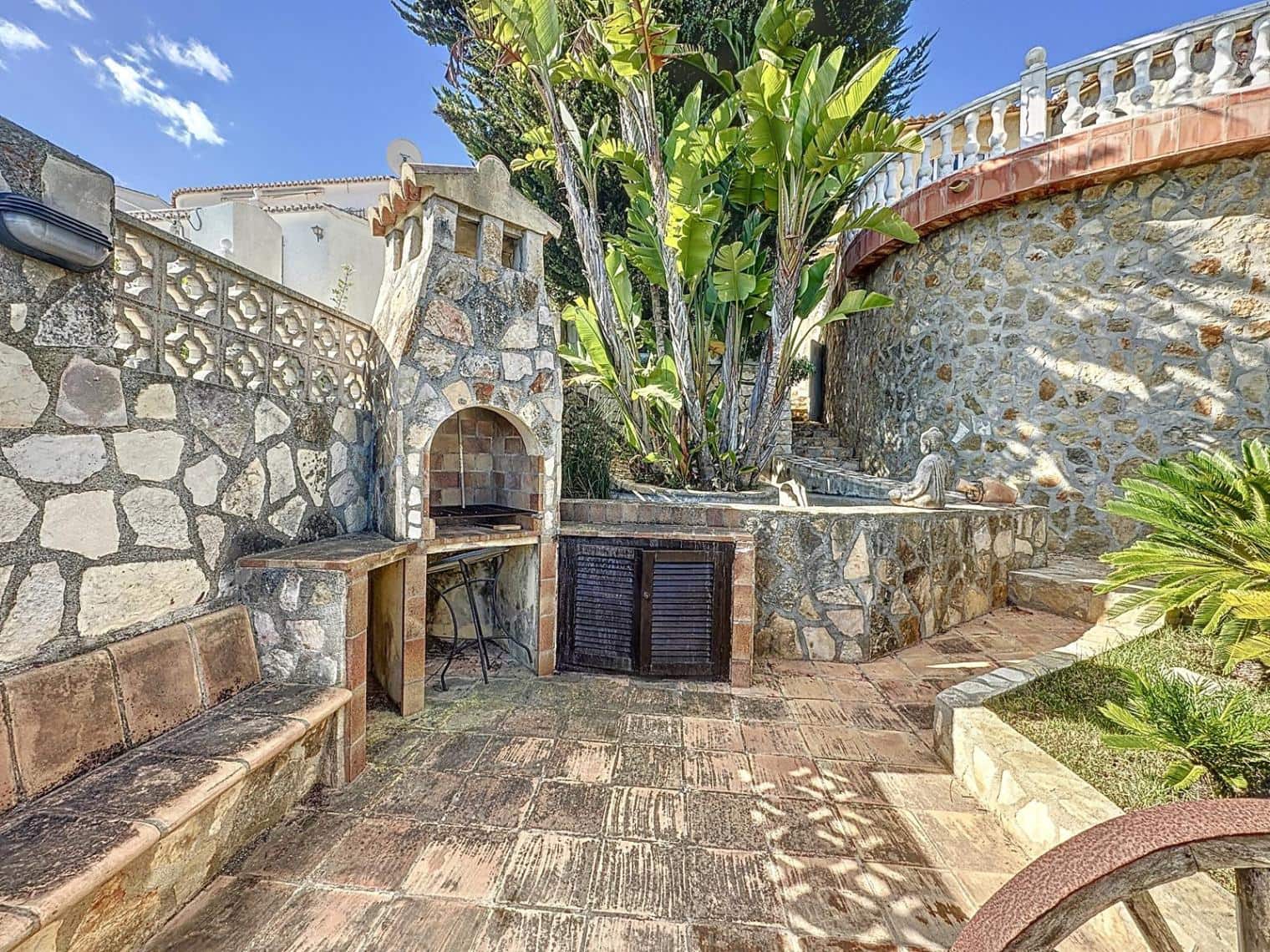 4 soverom Villa til salgs i Benitachell / Benitatxell med svømmebasseng garasje - € 529 000 (Ref: 7862568)