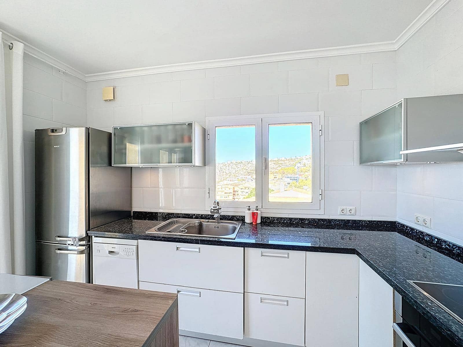 3 slaapkamer Villa te koop in Benitachell / Benitatxell met zwembad garage - € 749.000 (Ref: 8187830)