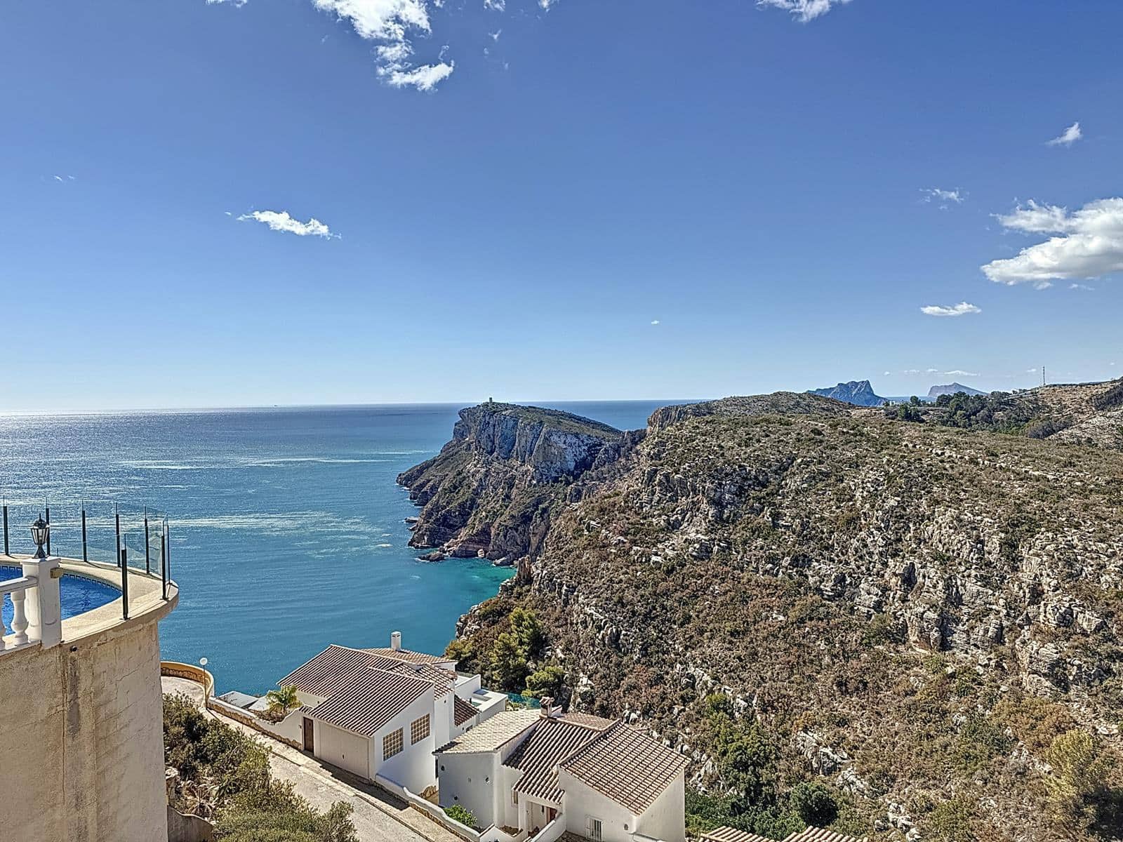 3 slaapkamer Villa te koop in Benitachell / Benitatxell met zwembad garage - € 749.000 (Ref: 8187830)