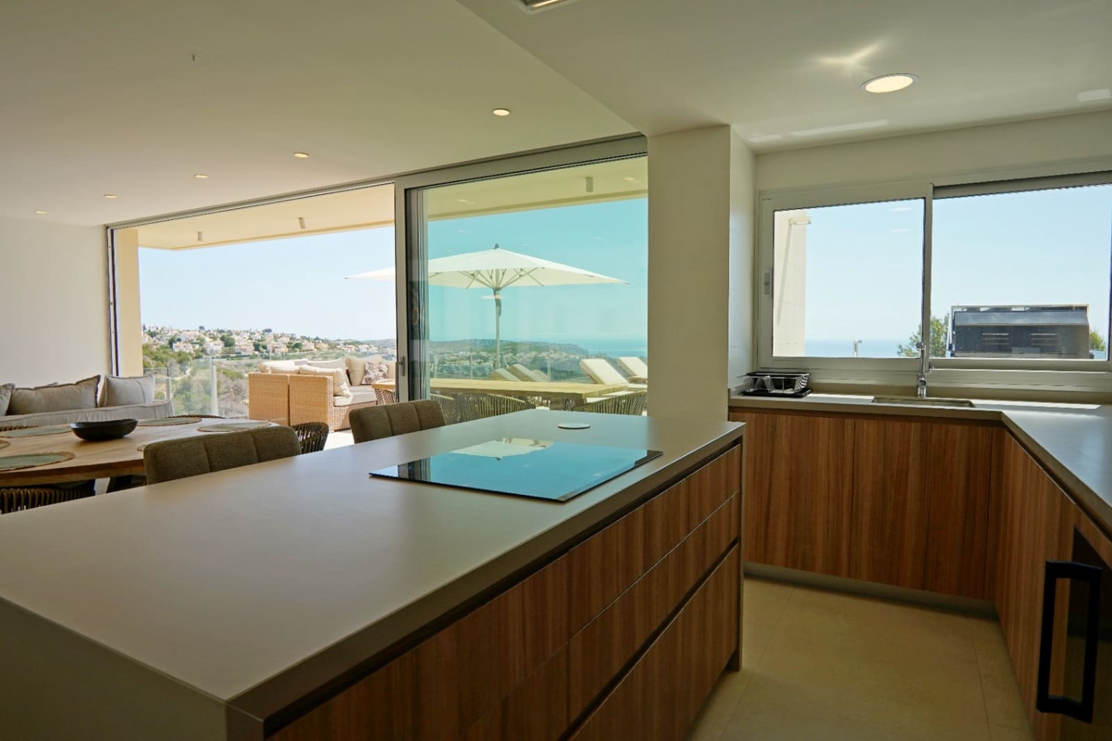 3 sypialnia Willa na sprzedaż w Benitachell / Benitatxell z basenem garażem - 1 499 000 € (Ref: 8366525)