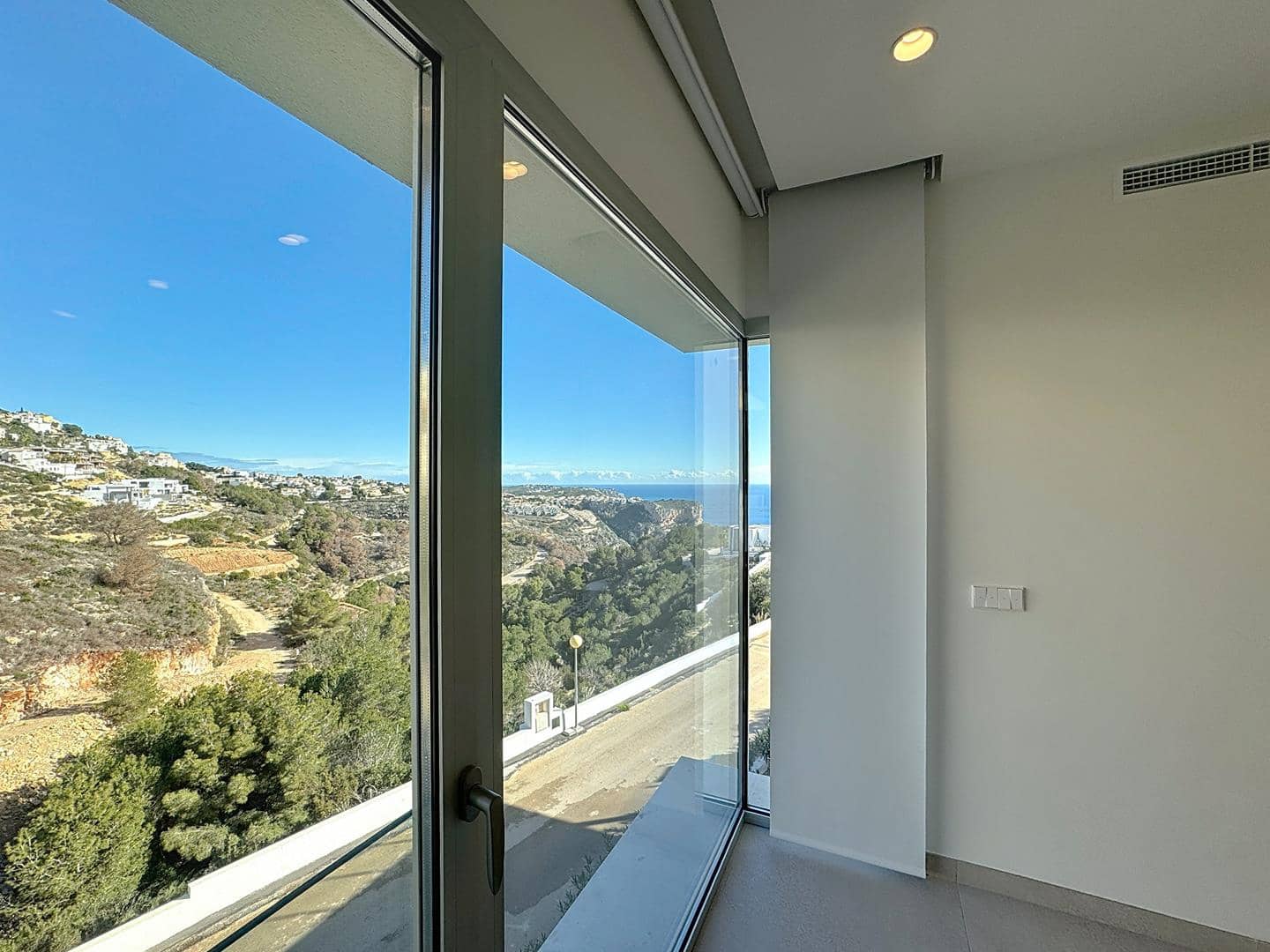 3 sypialnia Willa na sprzedaż w Benitachell / Benitatxell z basenem garażem - 1 499 000 € (Ref: 8366525)