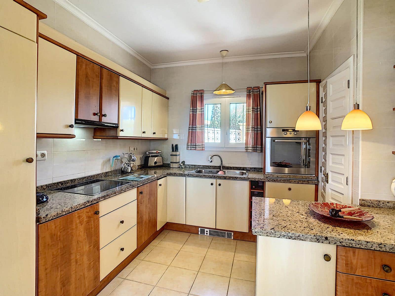 3 sovrum Villa till salu i Benitachell / Benitatxell med pool garage - 695 000 € (Ref: 8583466)