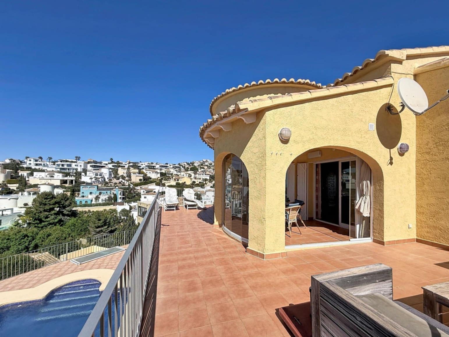 3 soveværelse Villa til salg i Benitachell / Benitatxell med swimmingpool garage - € 745.000 (Ref: 8583466)