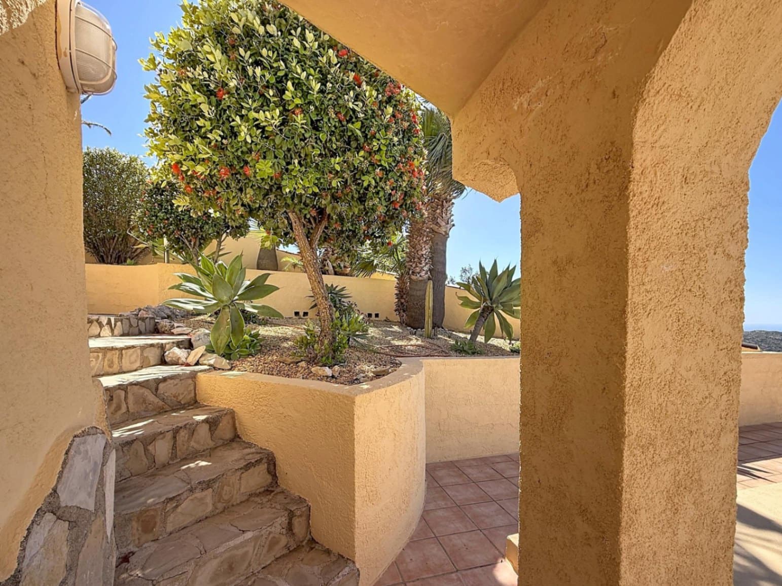 3 soveværelse Villa til salg i Benitachell / Benitatxell med swimmingpool garage - € 745.000 (Ref: 8583466)