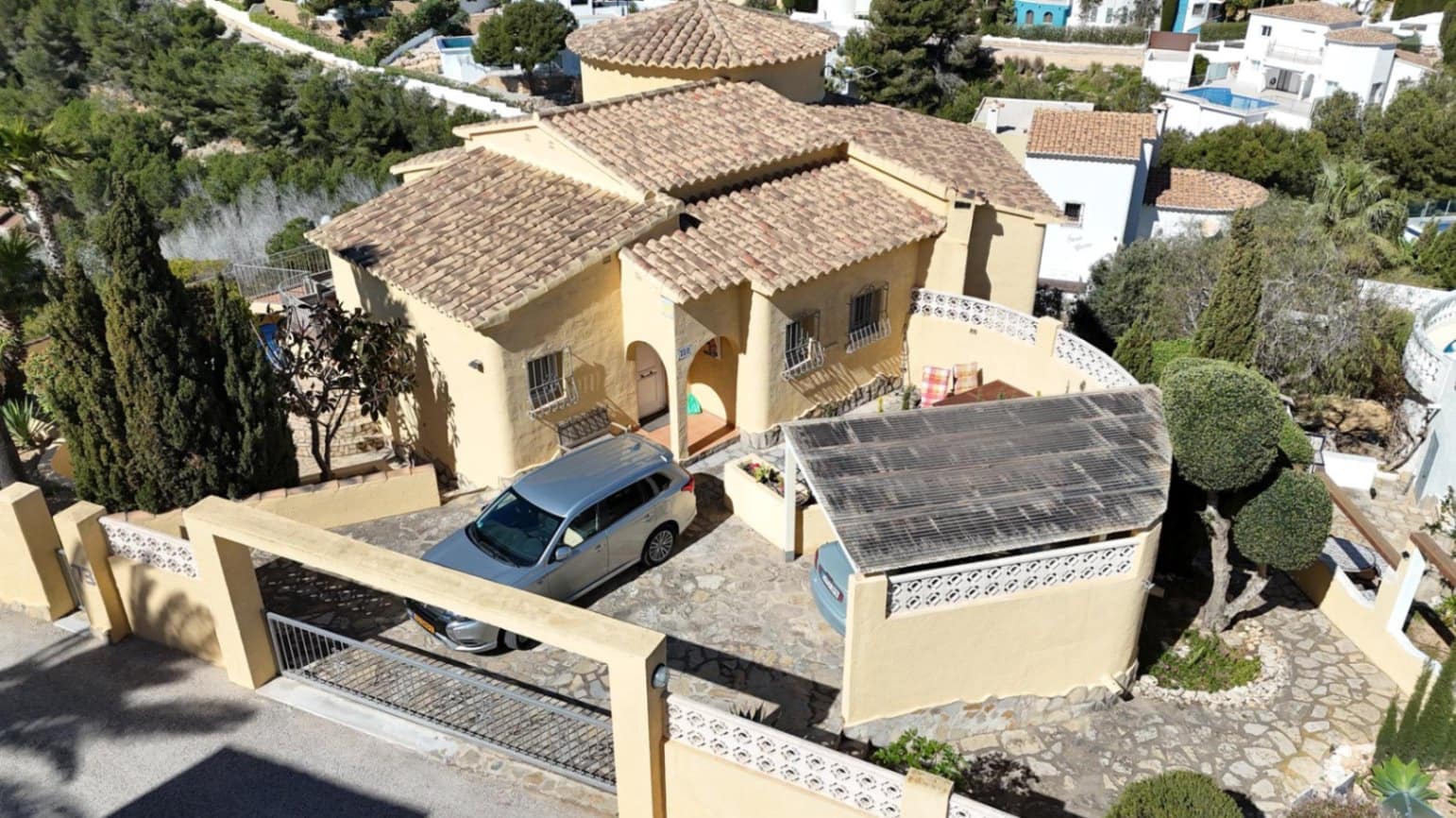 3 soveværelse Villa til salg i Benitachell / Benitatxell med swimmingpool garage - € 745.000 (Ref: 8583466)