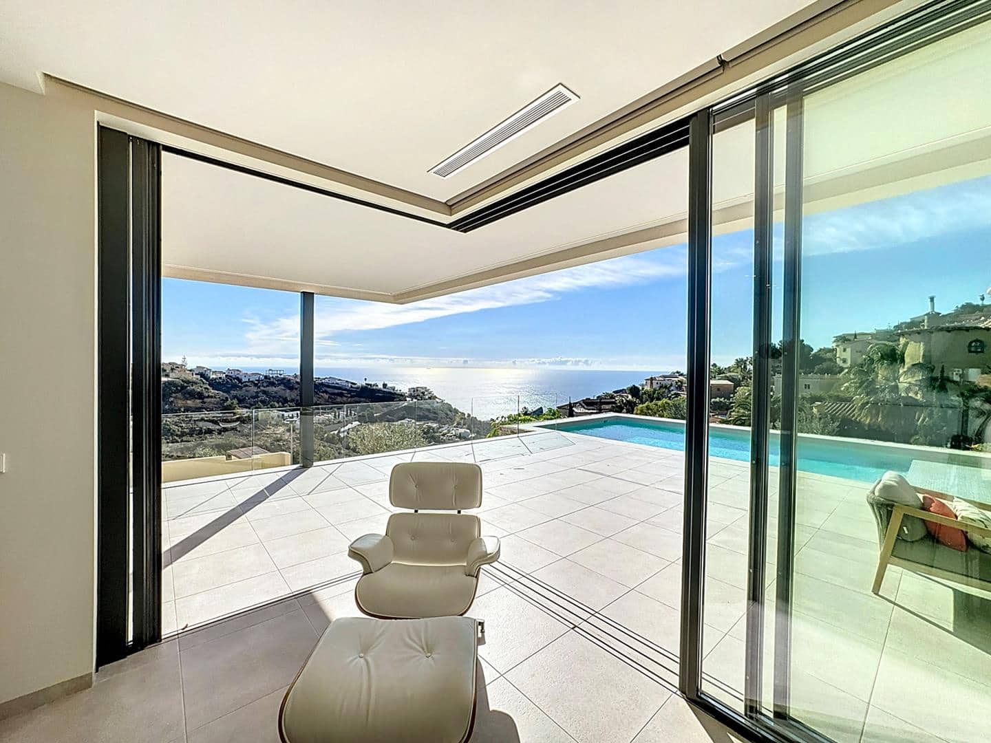 Chalet de 3 habitaciones en Benitachell / Benitatxell en venta con piscina garaje - 1.795.000 € (Ref: 8788752)