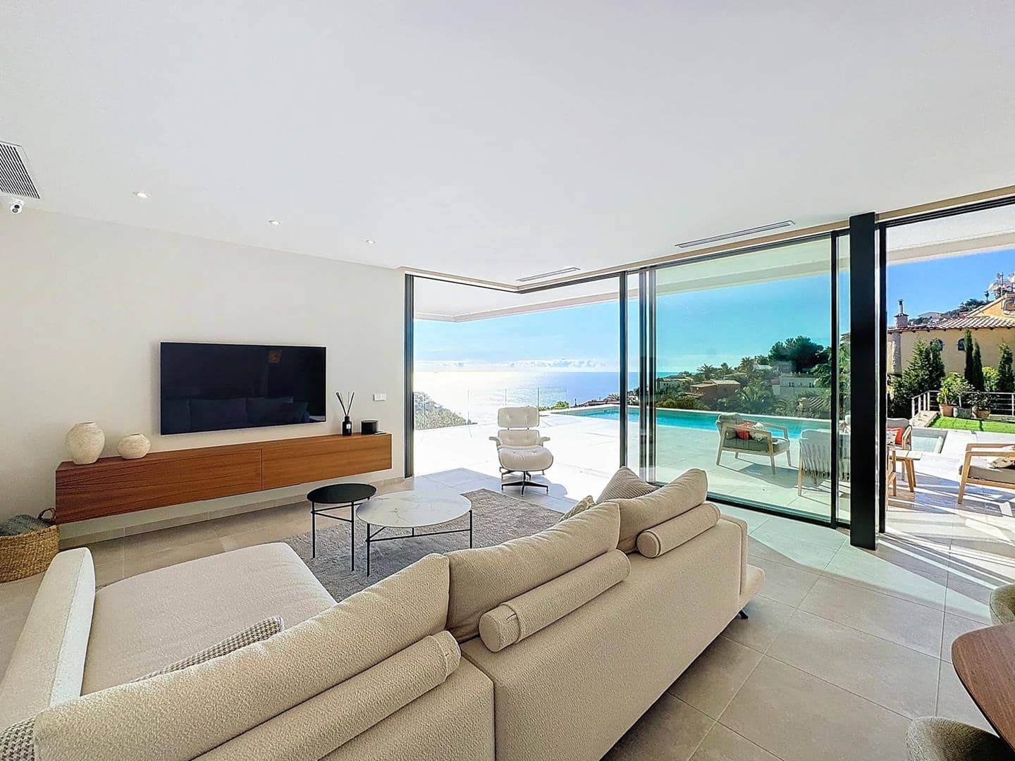 Chalet de 3 habitaciones en Benitachell / Benitatxell en venta con piscina garaje - 1.795.000 € (Ref: 8788752)