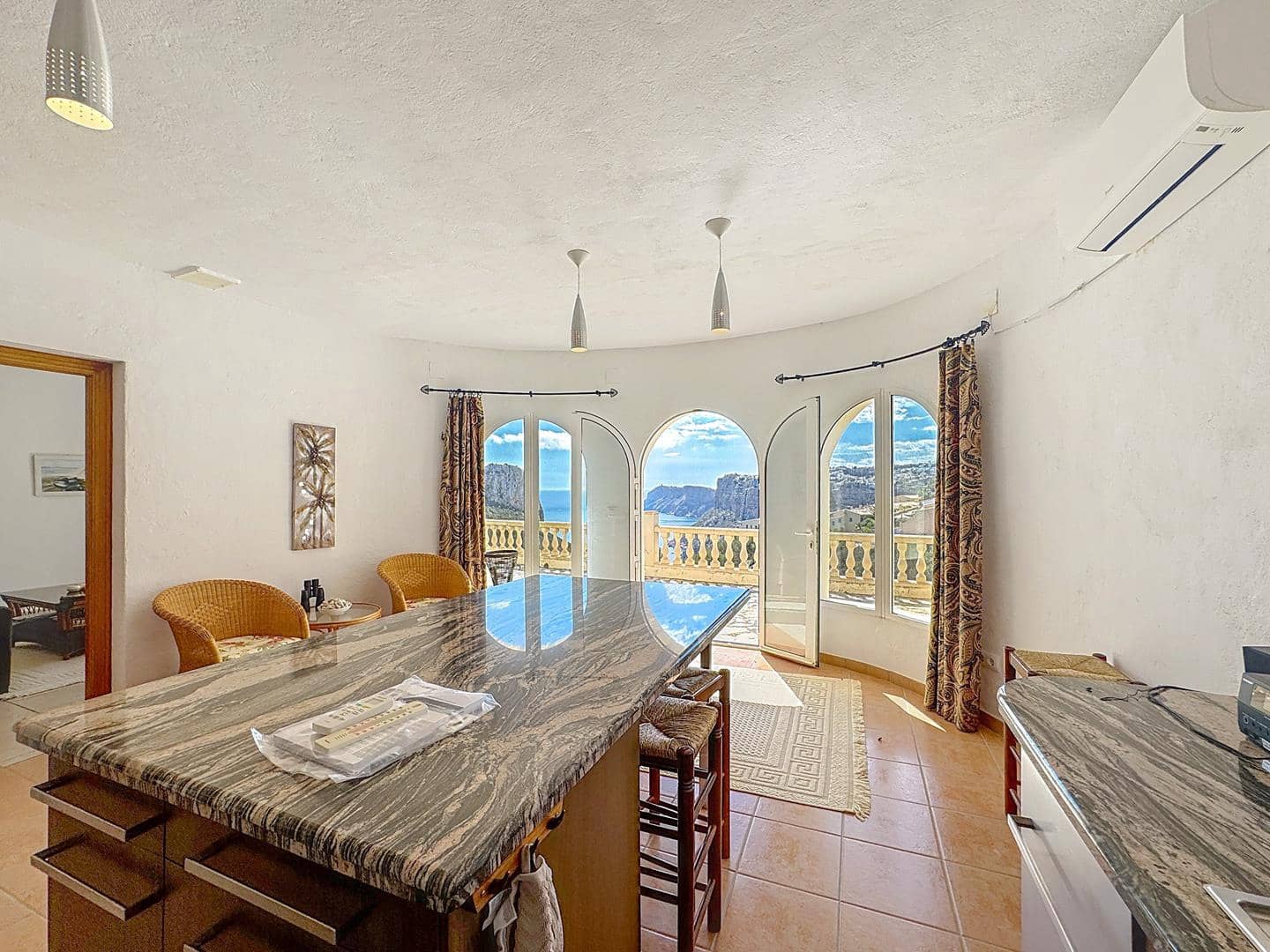 4 sypialnia Willa na sprzedaż w Benitachell / Benitatxell z basenem garażem - 495 000 € (Ref: 8897940)