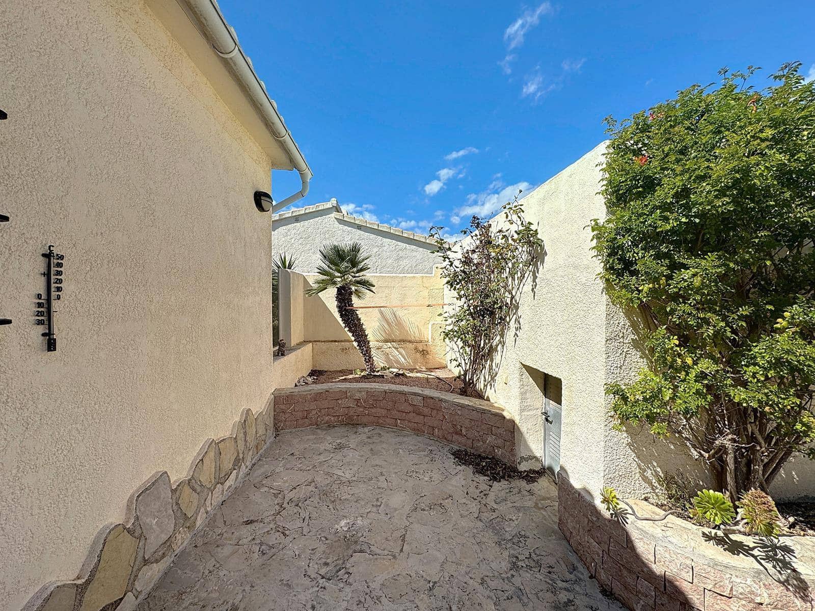 4 sypialnia Willa na sprzedaż w Benitachell / Benitatxell z basenem garażem - 495 000 € (Ref: 8897940)