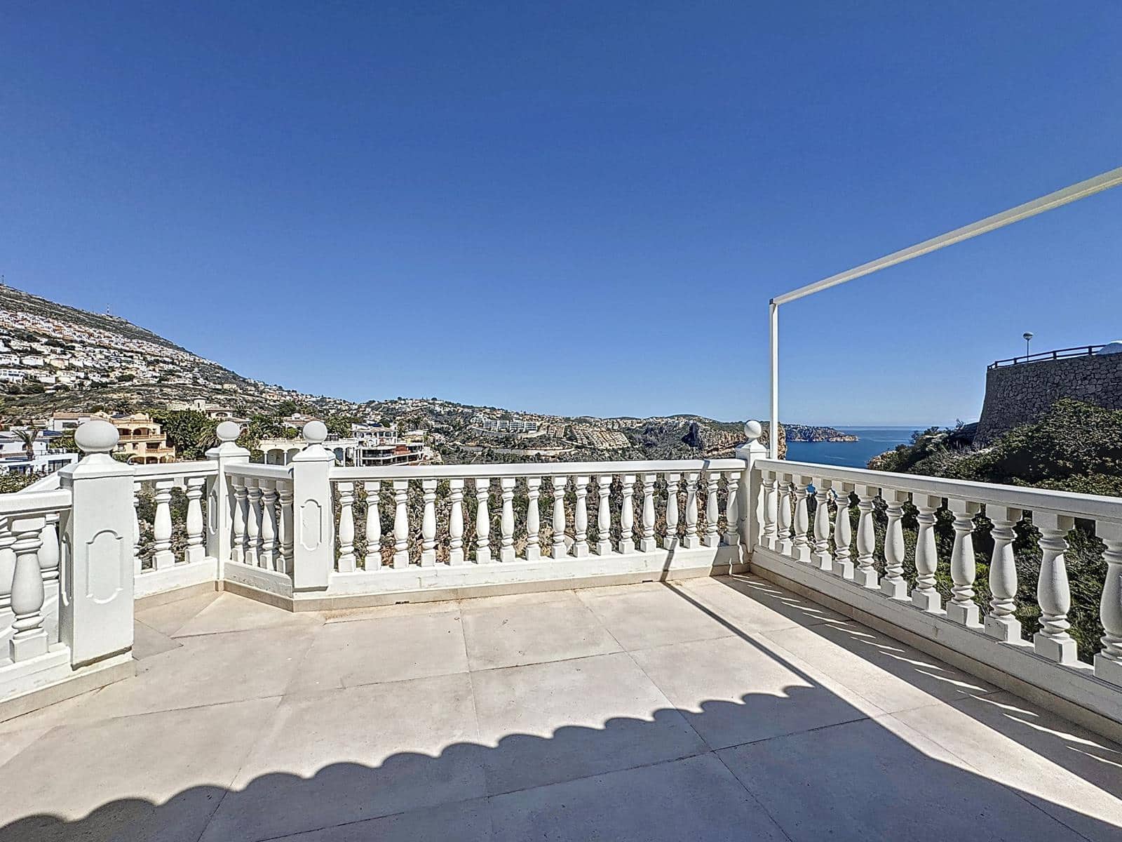 4 sovrum Villa till salu i Benitachell / Benitatxell med pool garage - 765 000 € (Ref: 8902609)