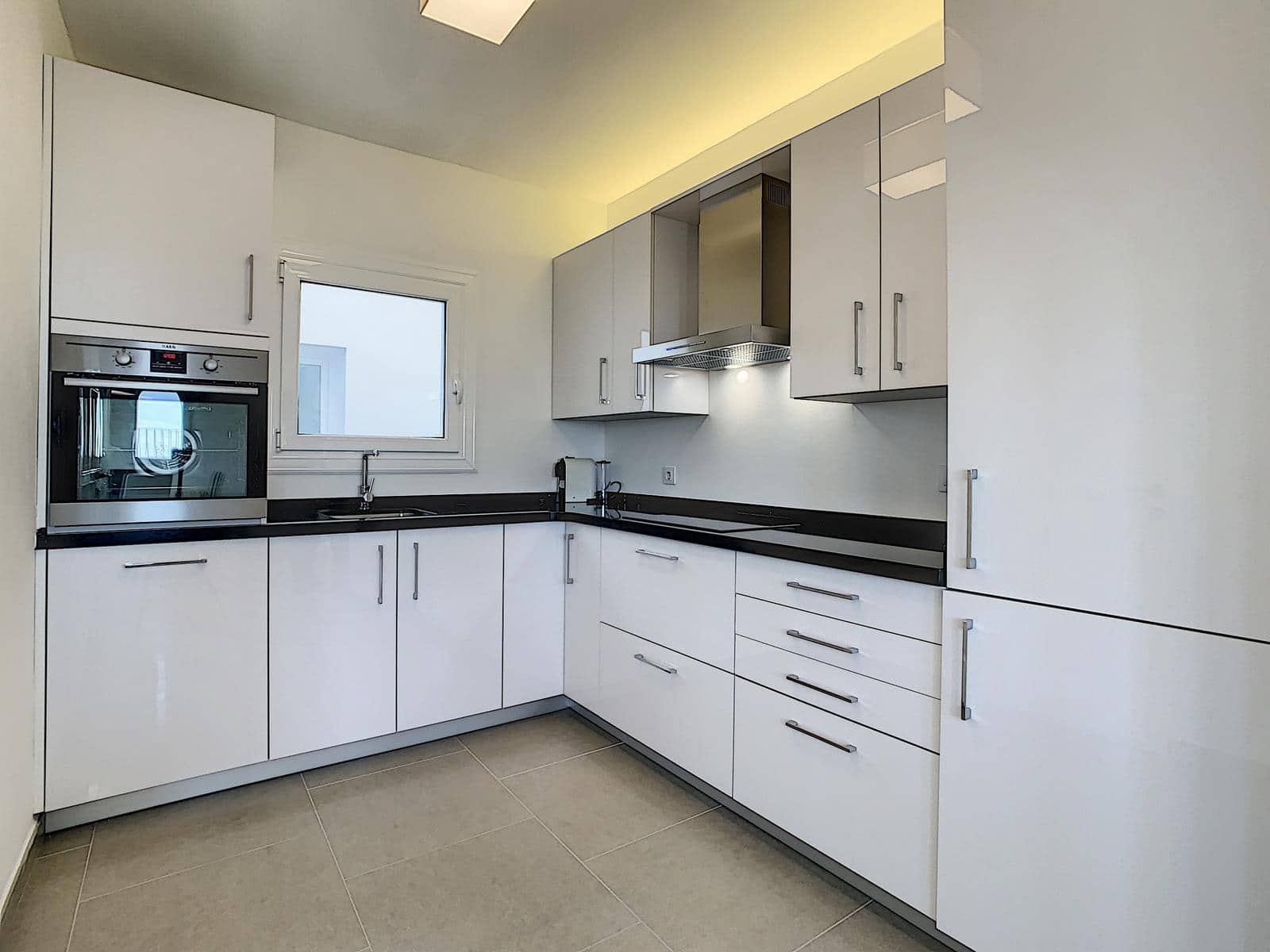 5 soveværelse Villa til salg i Benitachell / Benitatxell med swimmingpool garage - € 1.490.000 (Ref: 9166547)