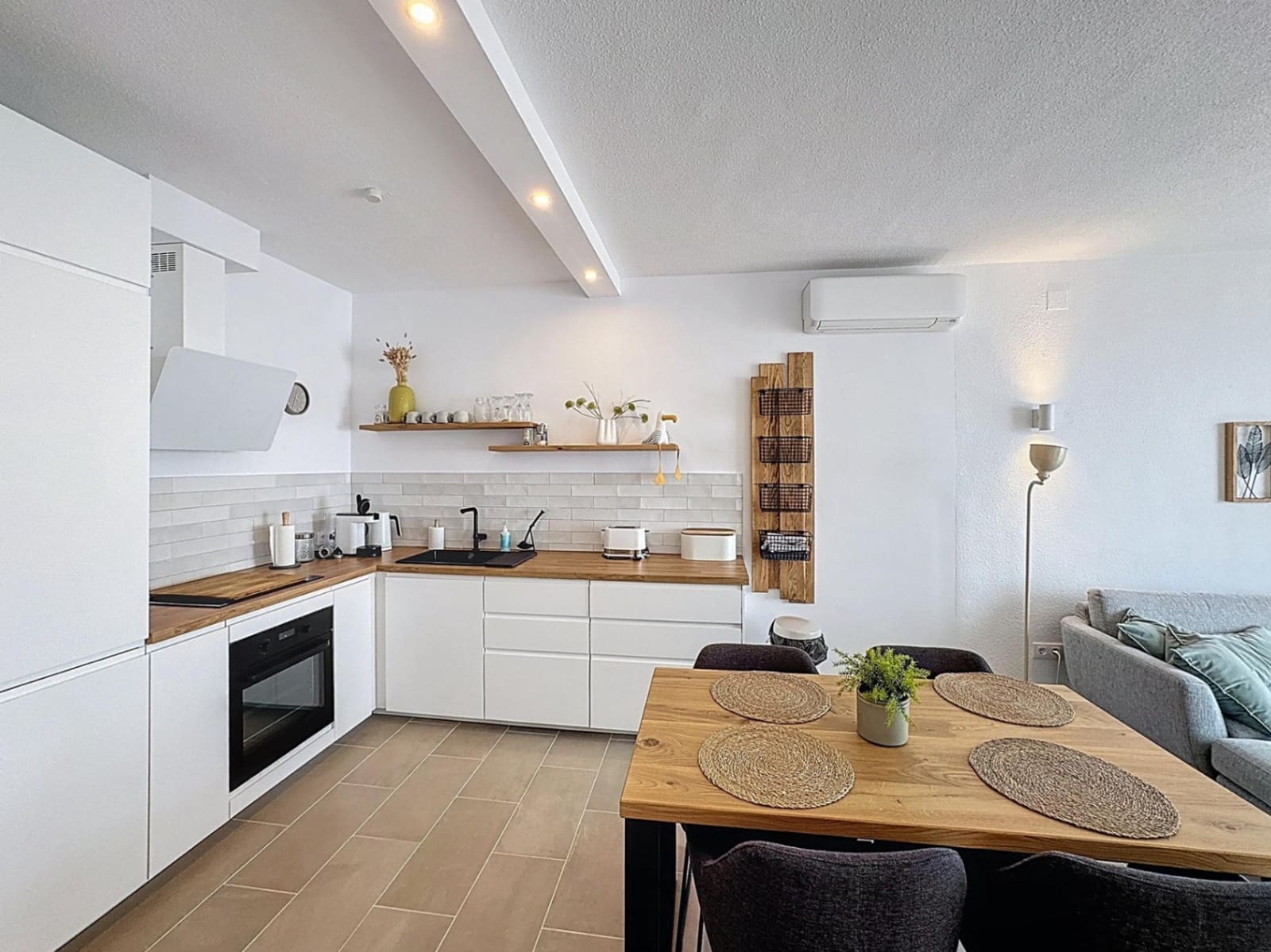 2 soveværelse Lejlighed til salg i Benitachell / Benitatxell med swimmingpool garage - € 285.000 (Ref: 9198167)