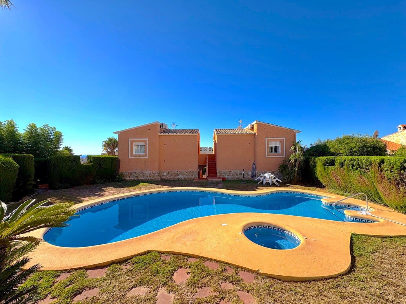 2 soveværelse Lejlighed til salg i Benitachell / Benitatxell med swimmingpool garage - € 170.000 (Ref: 9322105)