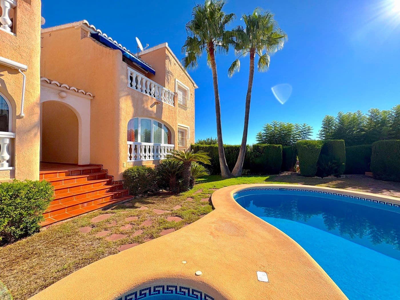 2 soveværelse Lejlighed til salg i Benitachell / Benitatxell med swimmingpool garage - € 170.000 (Ref: 9322105)