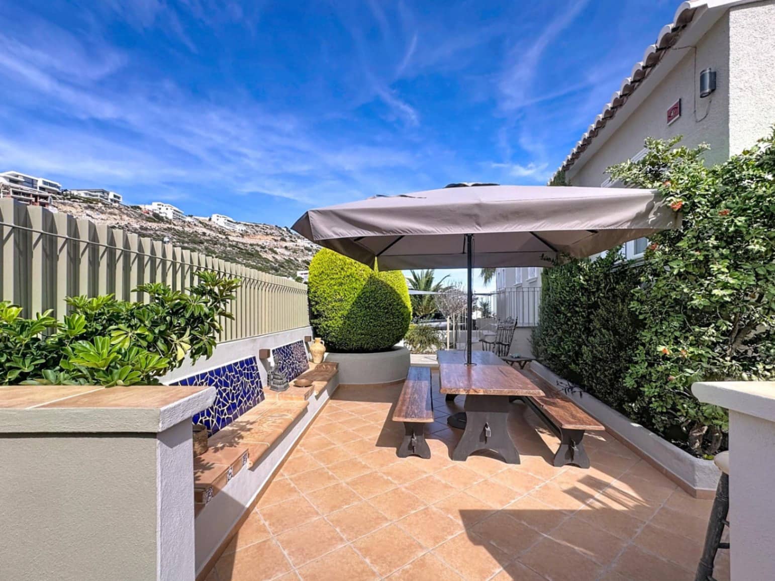 5 sypialnia Willa na sprzedaż w Benitachell / Benitatxell z basenem garażem - 1 100 000 € (Ref: 9342224)