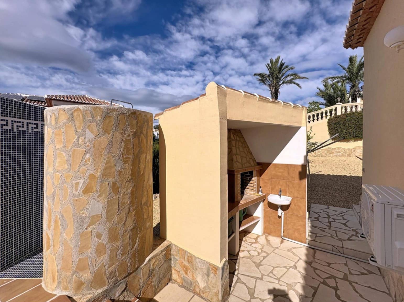 2 Zimmer Villa zu verkaufen in Benitachell / Benitatxell mit Pool Garage - 585.000 € (Ref: 9342225)