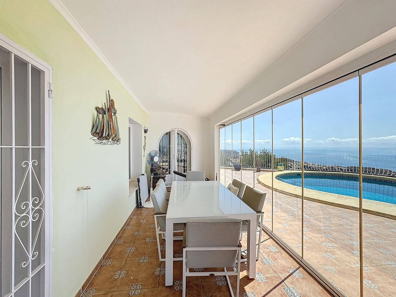 3 bedroom Villa for sale in Benitachell / Benitatxell with pool garage - € 695,000 (Ref: 9384047)