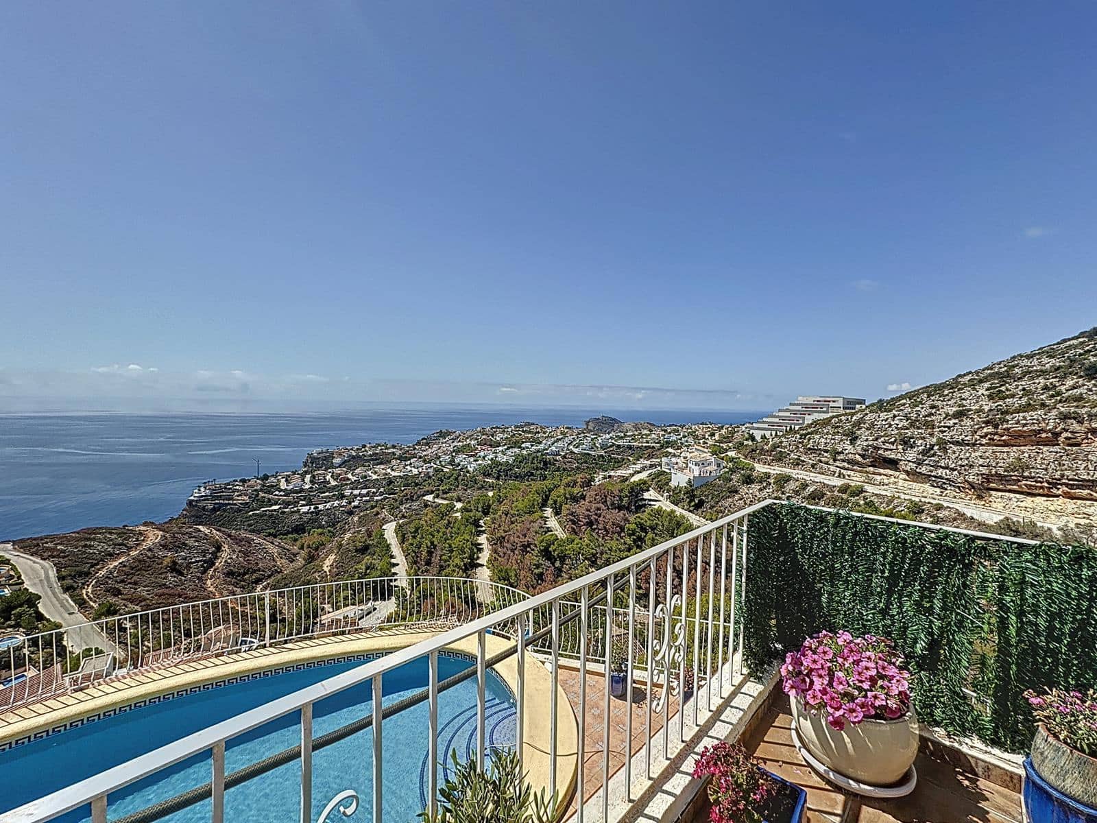 3 bedroom Villa for sale in Benitachell / Benitatxell with pool garage - € 695,000 (Ref: 9384047)