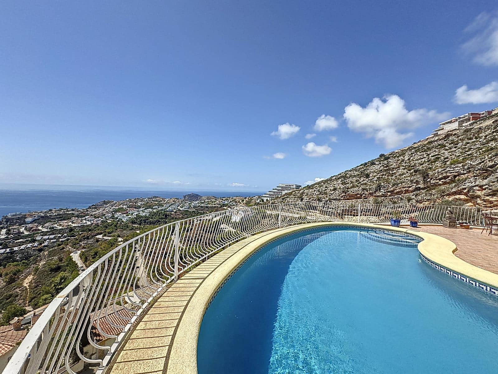 3 bedroom Villa for sale in Benitachell / Benitatxell with pool garage - € 695,000 (Ref: 9384047)