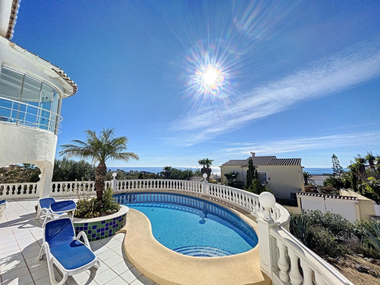 Chalet de 3 habitaciones en Benitachell / Benitatxell en venta con piscina garaje - 695.000 € (Ref: 9423961)