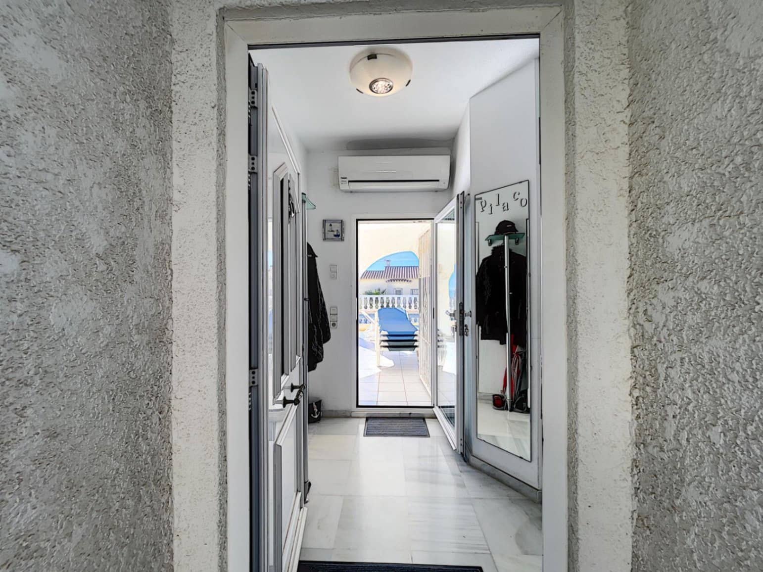 Chalet de 3 habitaciones en Benitachell / Benitatxell en venta con piscina garaje - 695.000 € (Ref: 9423961)