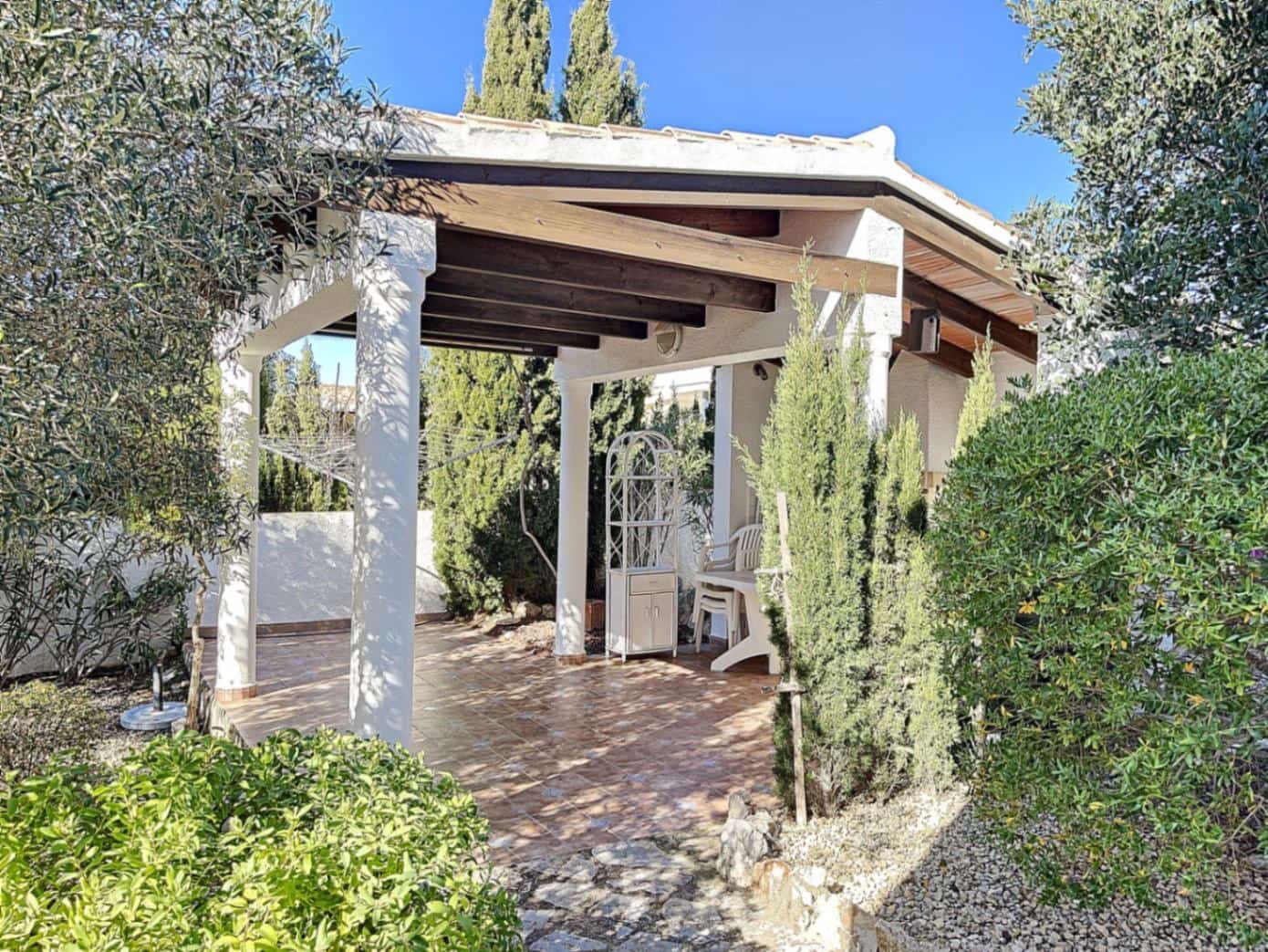 Chalet de 3 habitaciones en Benitachell / Benitatxell en venta con piscina garaje - 695.000 € (Ref: 9423961)