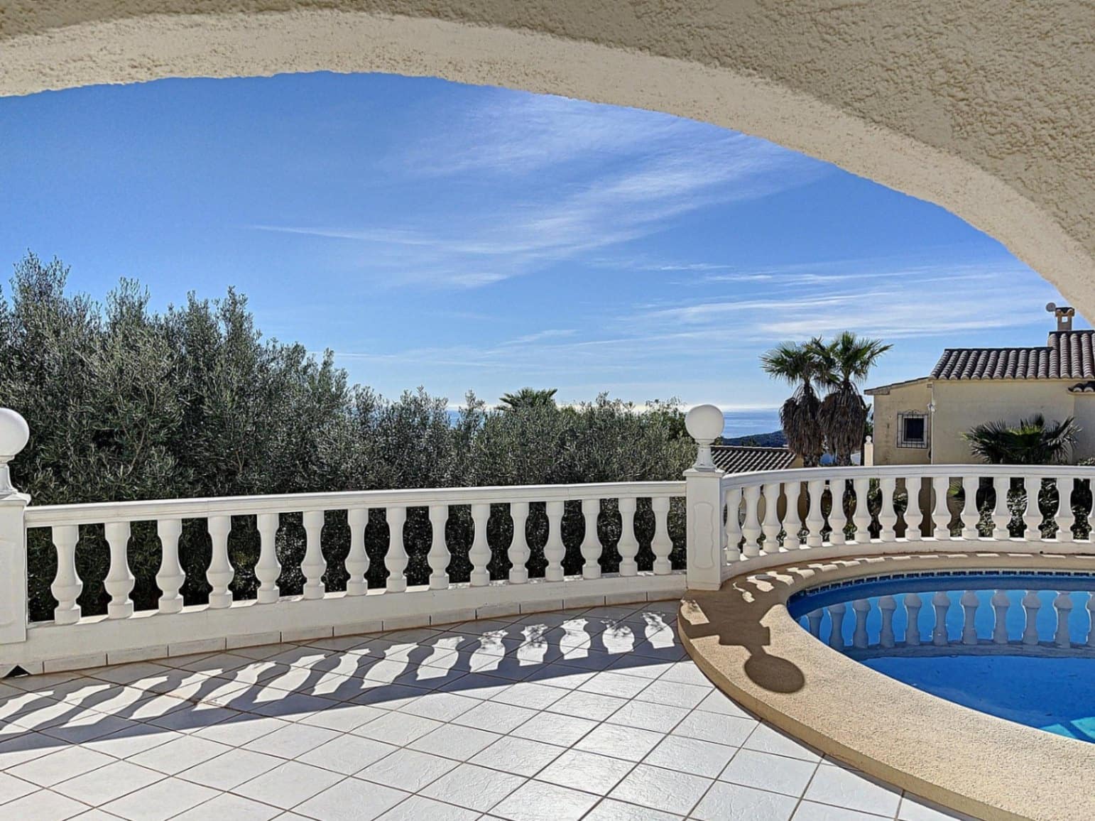 Chalet de 3 habitaciones en Benitachell / Benitatxell en venta con piscina garaje - 695.000 € (Ref: 9423961)