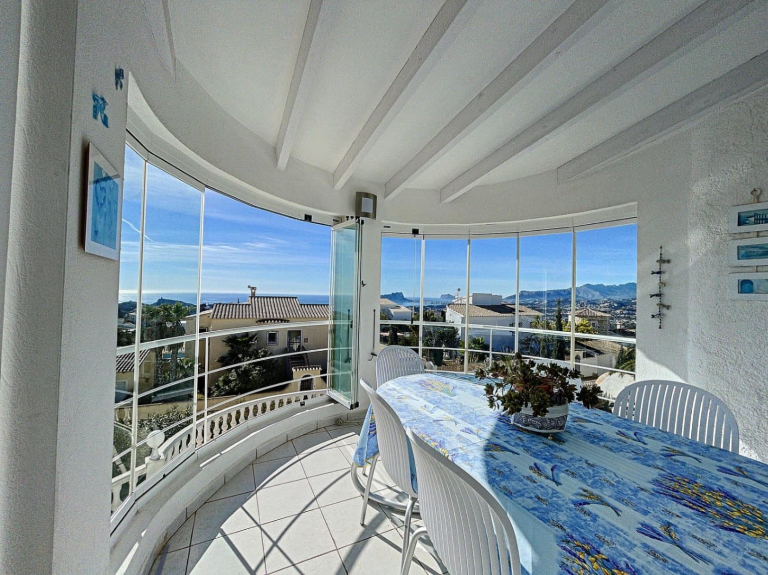 Chalet de 3 habitaciones en Benitachell / Benitatxell en venta con piscina garaje - 695.000 € (Ref: 9423961)