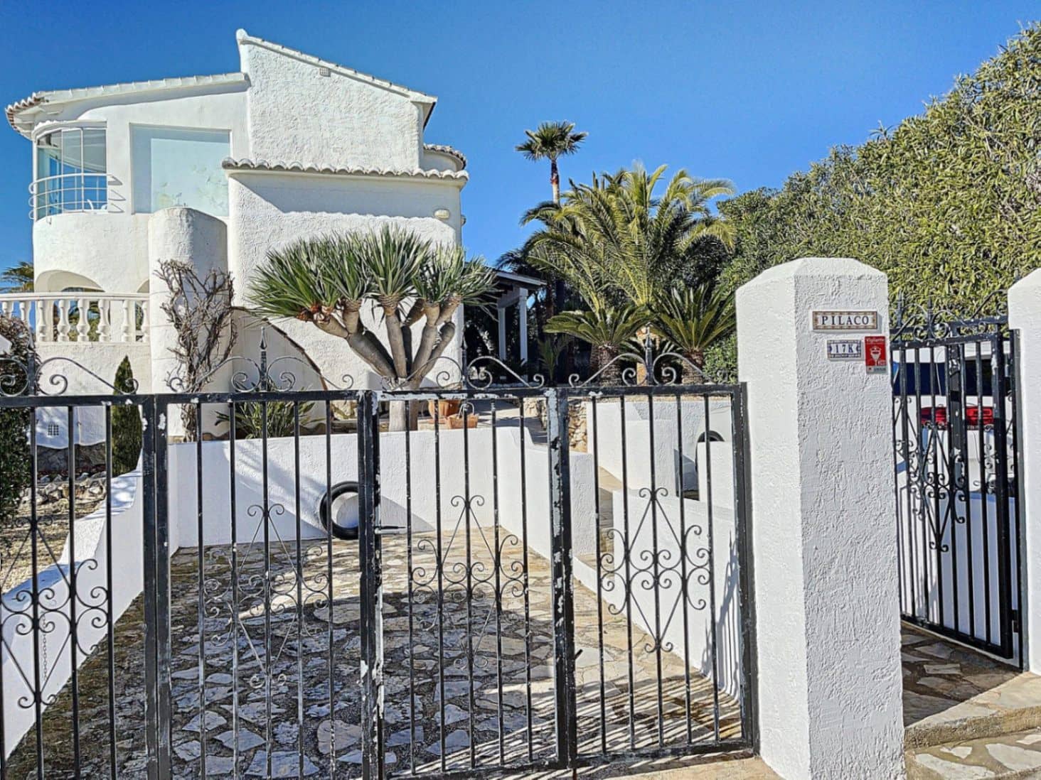 Chalet de 3 habitaciones en Benitachell / Benitatxell en venta con piscina garaje - 695.000 € (Ref: 9423961)