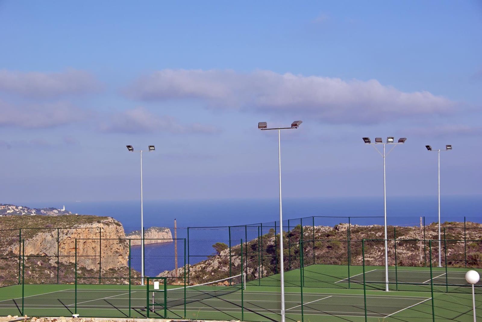 3 slaapkamer Villa te koop in Benitachell / Benitatxell met zwembad garage - € 2.594.000 (Ref: 9484988)