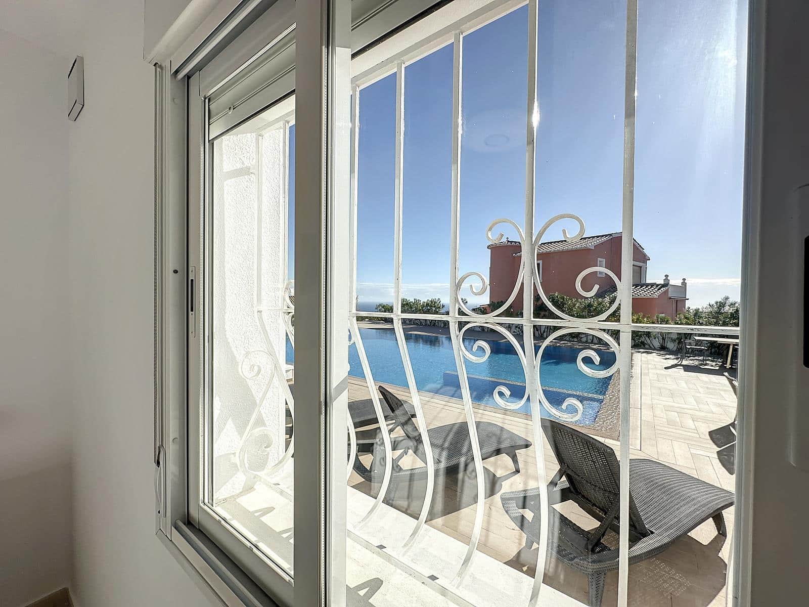 5 bedroom Villa for sale in Benitachell / Benitatxell with pool garage - € 1,375,000 (Ref: 9523670)