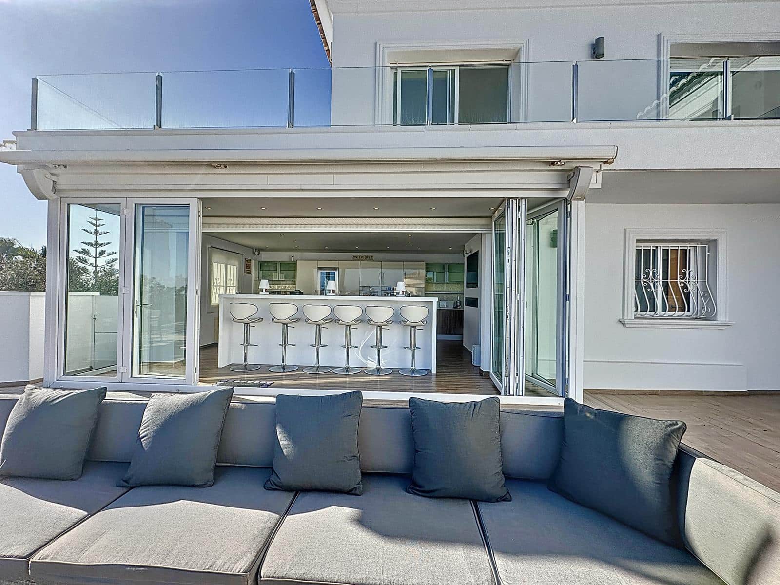 5 bedroom Villa for sale in Benitachell / Benitatxell with pool garage - € 1,375,000 (Ref: 9523670)