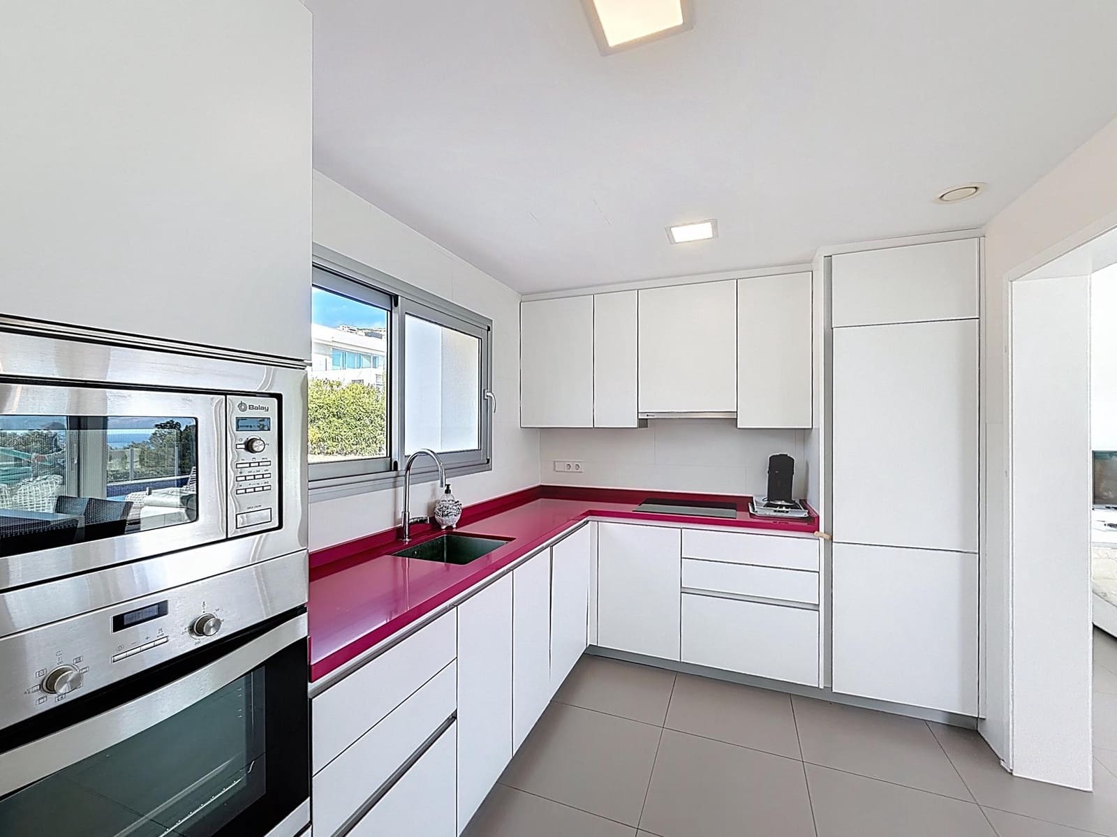 3 soveværelse Villa til salg i Benitachell / Benitatxell med swimmingpool garage - € 1.080.000 (Ref: 9542721)