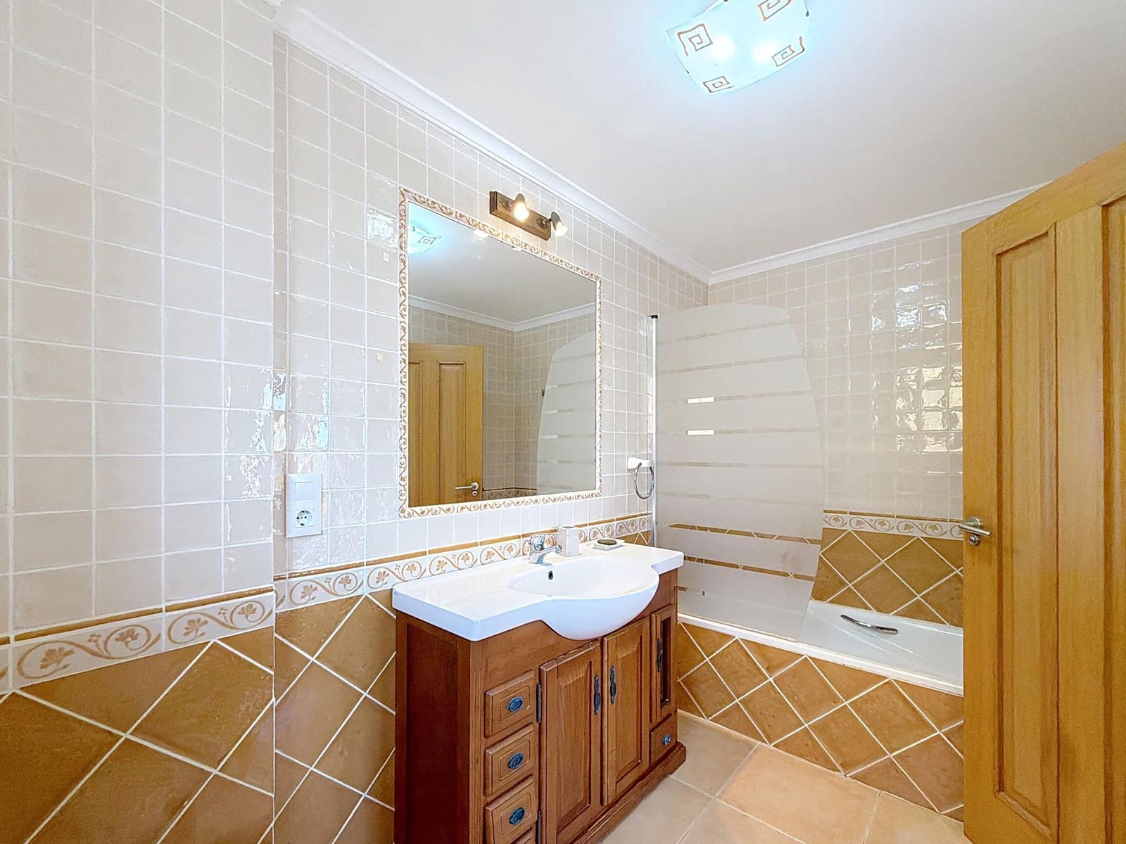 3 soverom Leilighet til salgs i Benitachell / Benitatxell med svømmebasseng garasje - € 250 000 (Ref: 9564104)