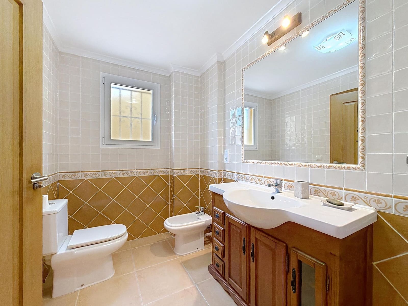 3 soverom Leilighet til salgs i Benitachell / Benitatxell med svømmebasseng garasje - € 250 000 (Ref: 9564104)