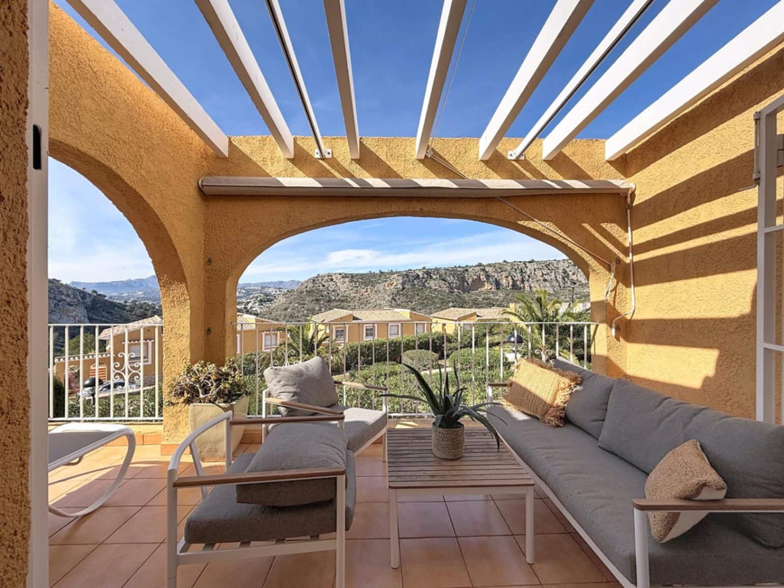 2 bedroom Apartment for sale in Benitachell / Benitatxell with pool garage - € 249,000 (Ref: 9614272)