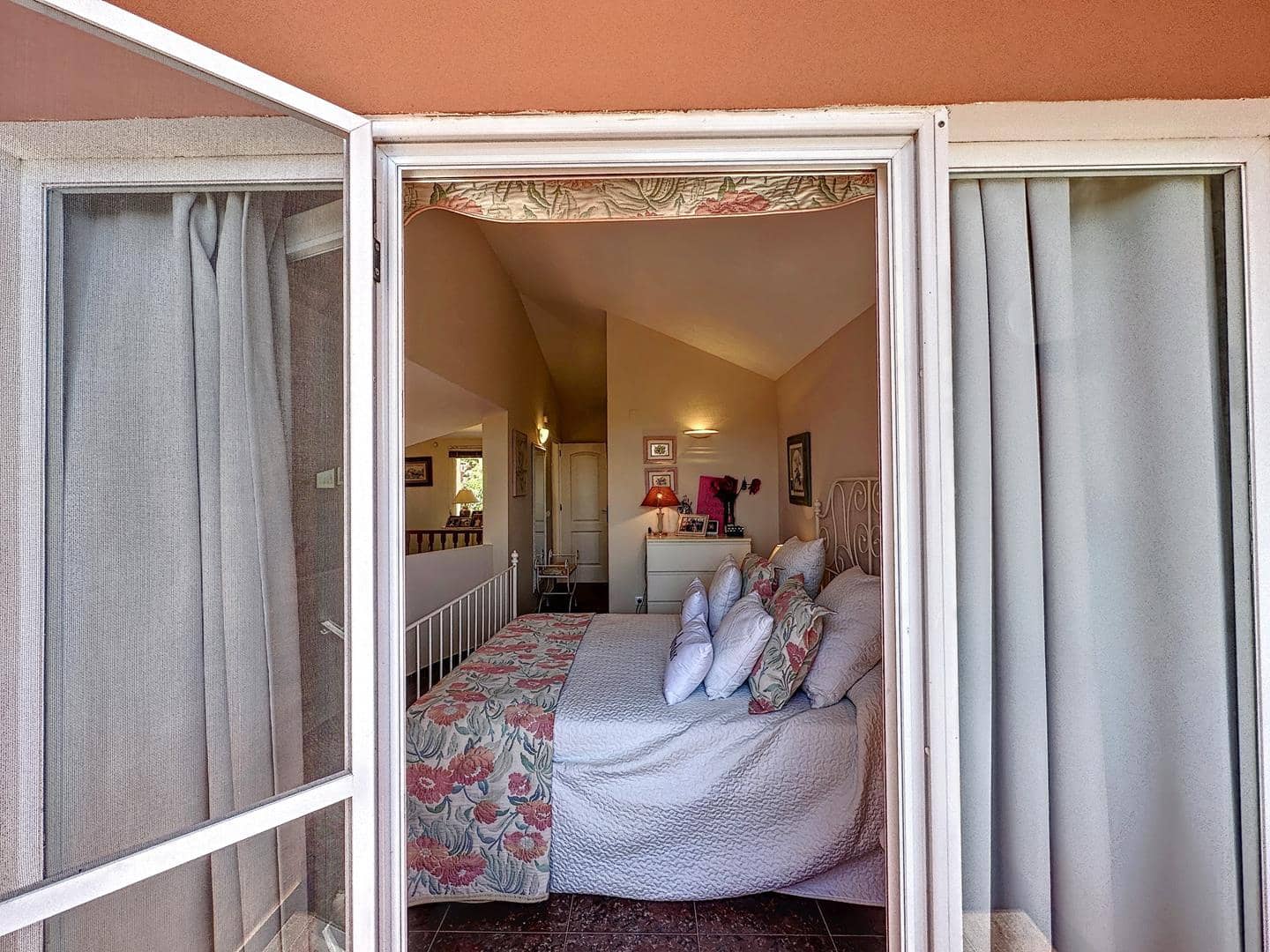 4 bedroom Villa for sale in Benitachell / Benitatxell with pool garage - € 750,000 (Ref: 9674795)