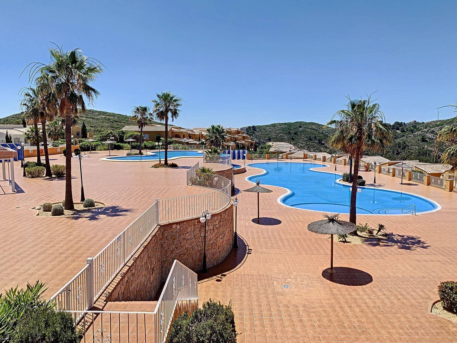 2 bedroom Apartment for sale in Benitachell / Benitatxell with pool garage - € 175,000 (Ref: 9685762)
