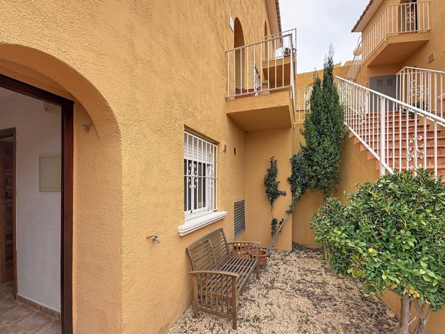 2 bedroom Apartment for sale in Benitachell / Benitatxell with pool garage - € 175,000 (Ref: 9685762)