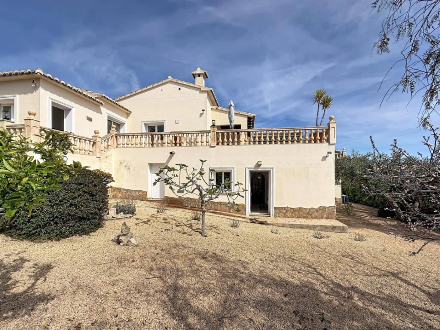 4 sypialnia Willa na sprzedaż w Benitachell / Benitatxell z basenem garażem - 995 000 € (Ref: 9696781)