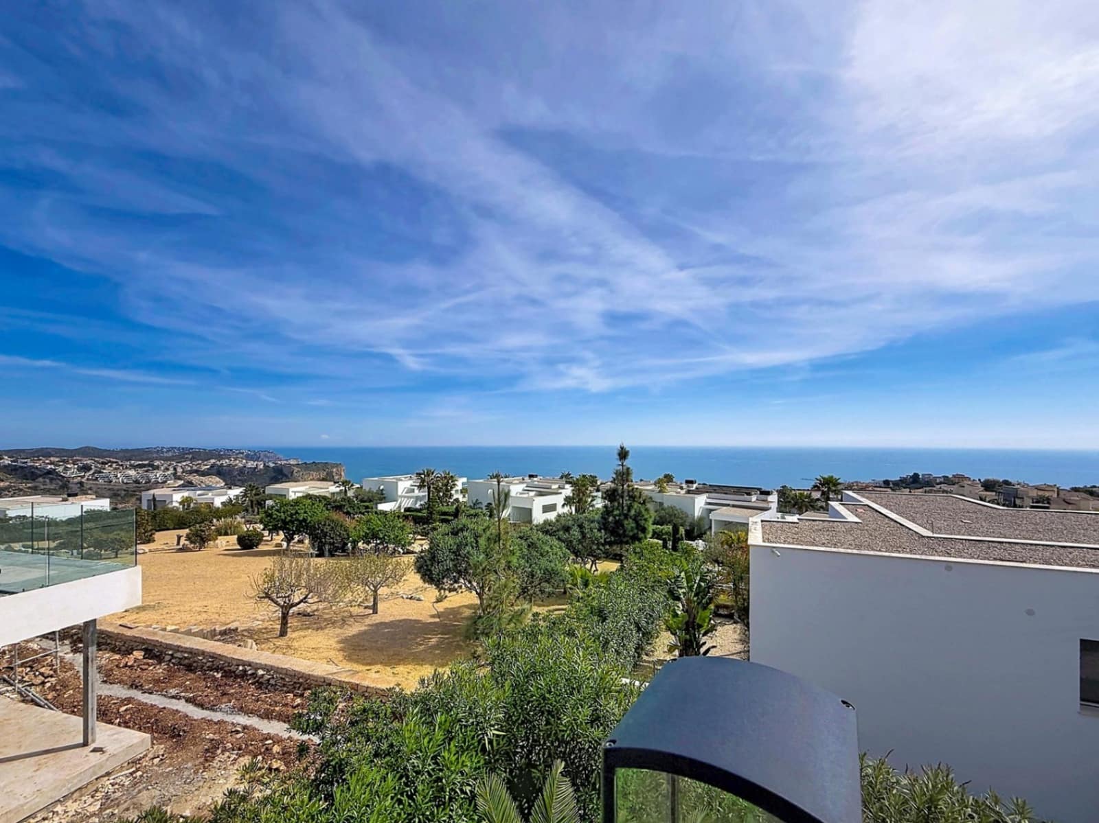 4 sypialnia Willa na sprzedaż w Benitachell / Benitatxell z basenem garażem - 995 000 € (Ref: 9696781)