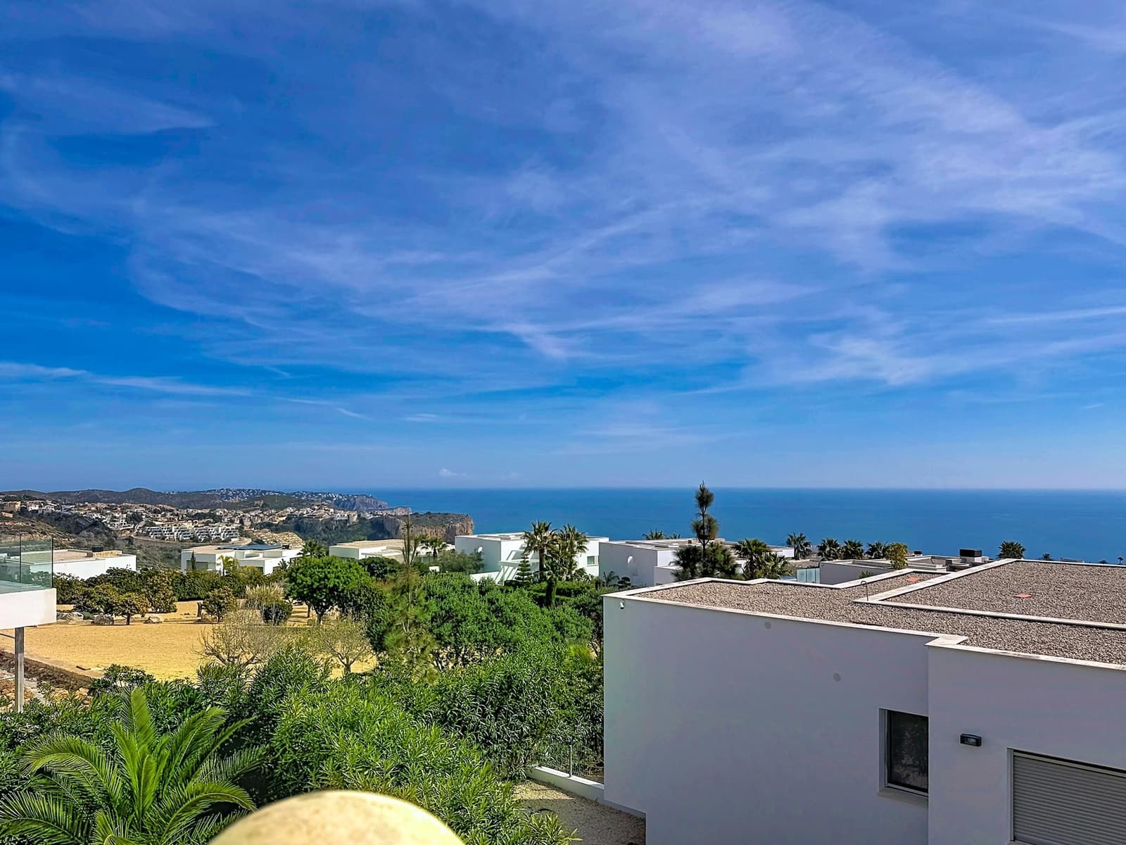 4 sypialnia Willa na sprzedaż w Benitachell / Benitatxell z basenem garażem - 995 000 € (Ref: 9696781)