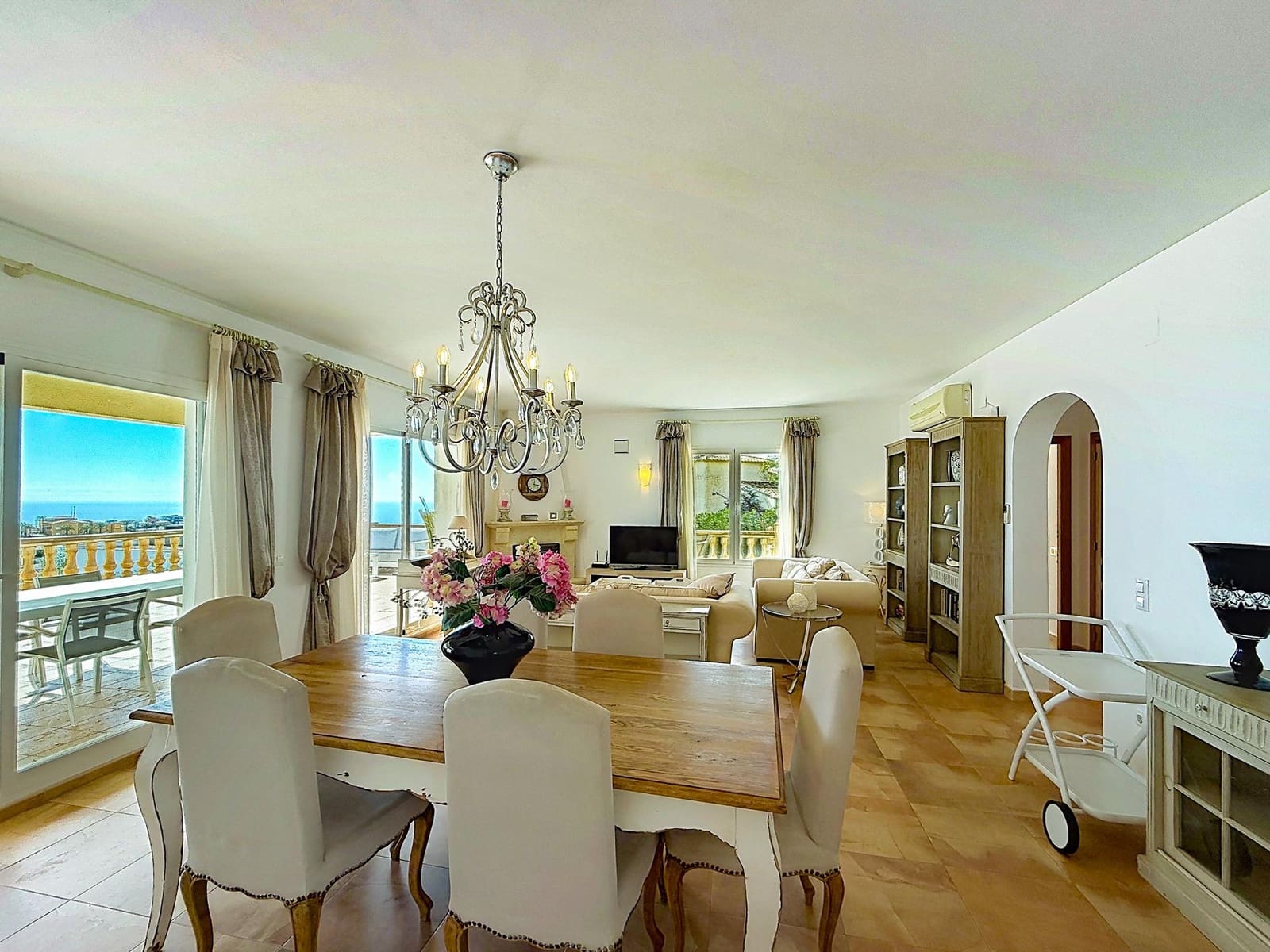 4 sypialnia Willa na sprzedaż w Benitachell / Benitatxell z basenem garażem - 995 000 € (Ref: 9696781)