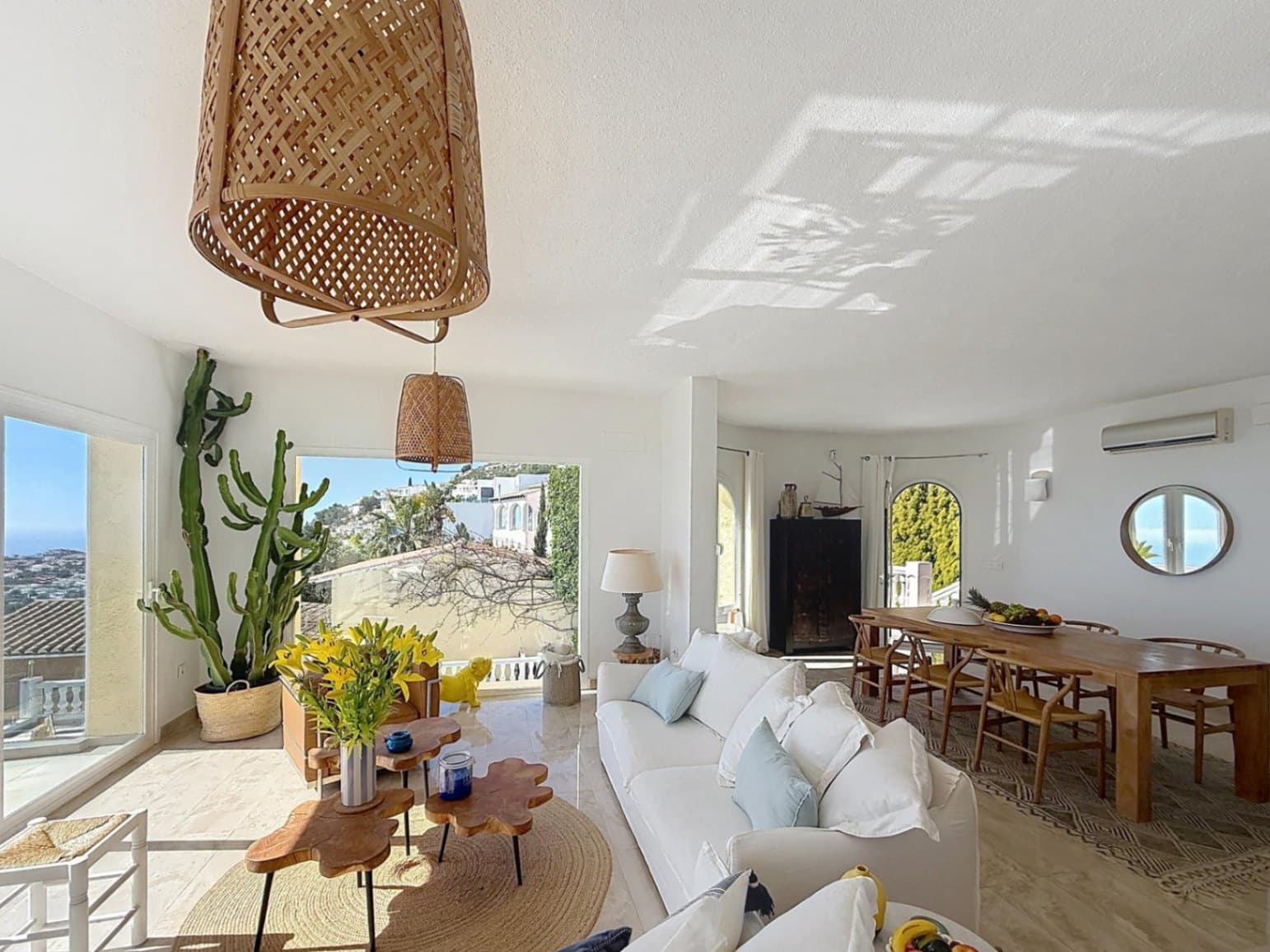 4 bedroom Villa for sale in Benitachell / Benitatxell - € 980,000 (Ref: 9696782)