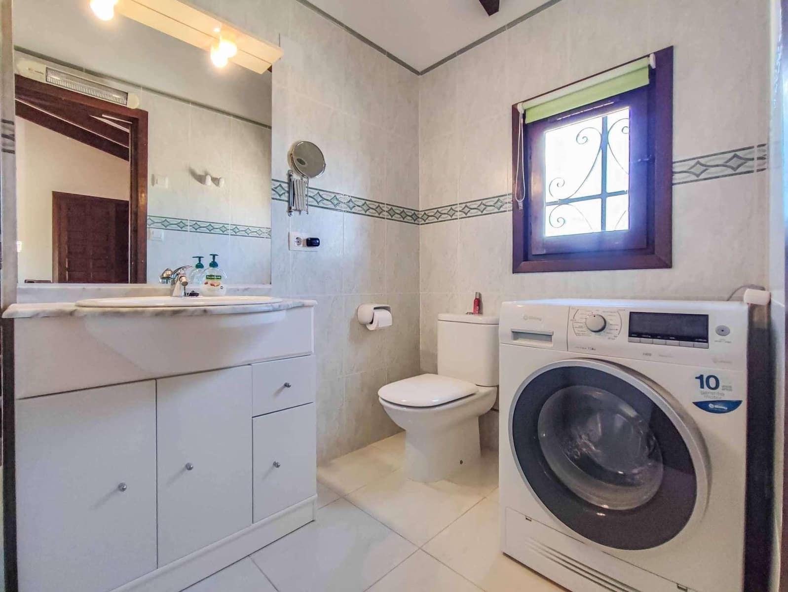 3 Zimmer Villa zu verkaufen in Benitachell / Benitatxell mit Pool Garage - 450.000 € (Ref: 9716695)