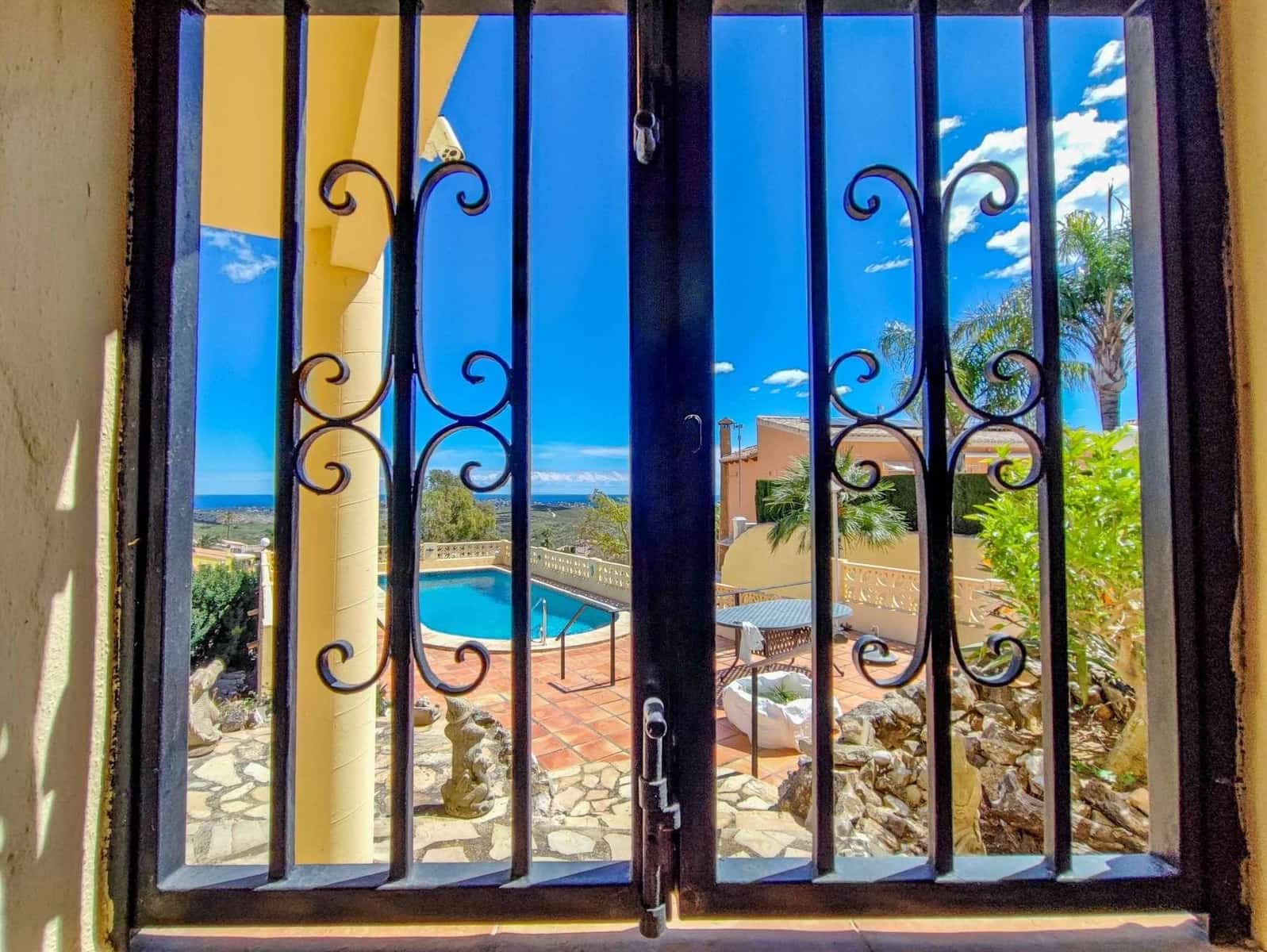 3 Zimmer Villa zu verkaufen in Benitachell / Benitatxell mit Pool Garage - 450.000 € (Ref: 9716695)