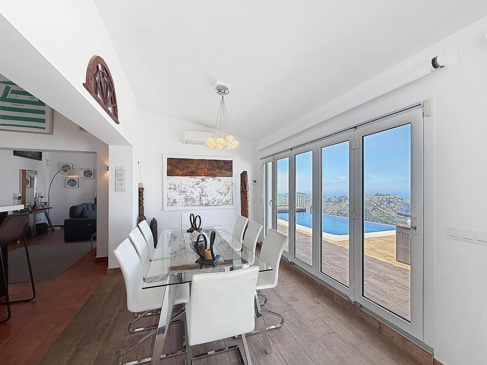 4 bedroom Villa for sale in Benitachell / Benitatxell with garage - € 1,550,000 (Ref: 9788726)