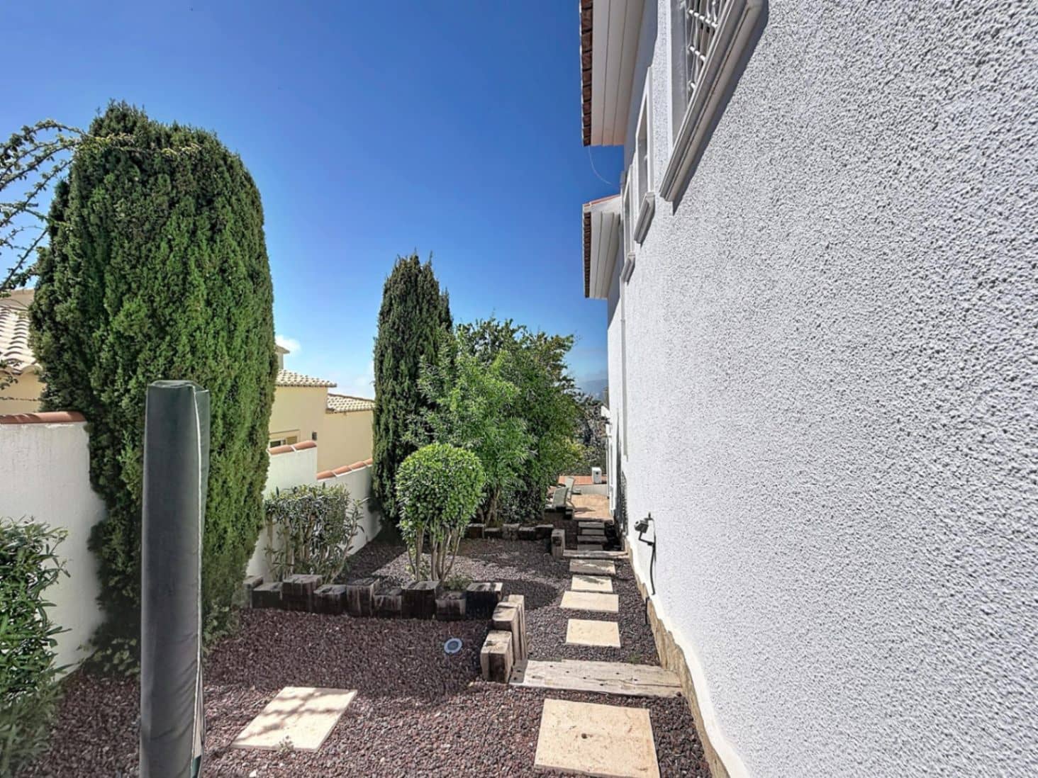 4 bedroom Villa for sale in Benitachell / Benitatxell with garage - € 1,550,000 (Ref: 9788726)